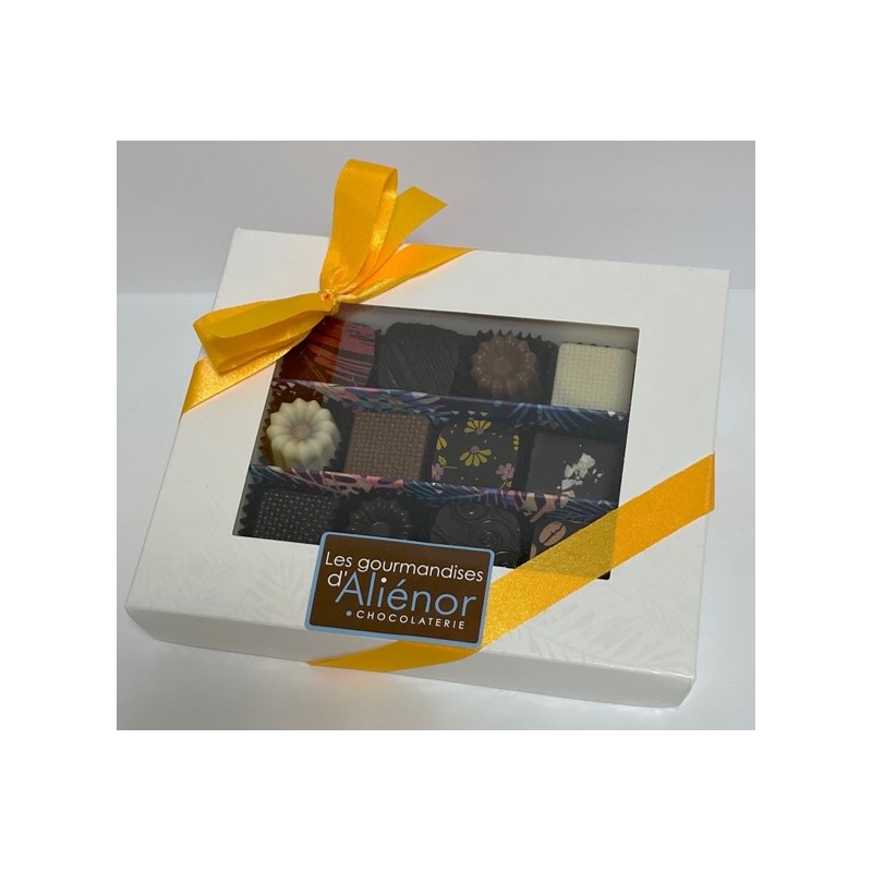 Coffret transparent 12 chocolats